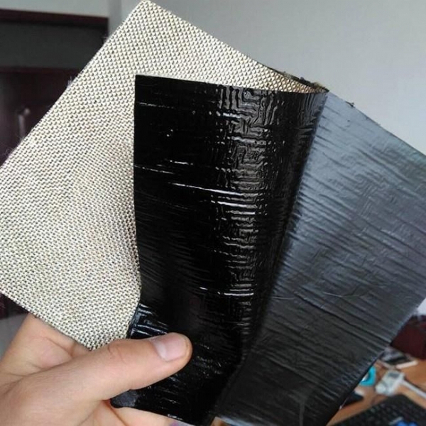 自粘式抗裂貼產品特點