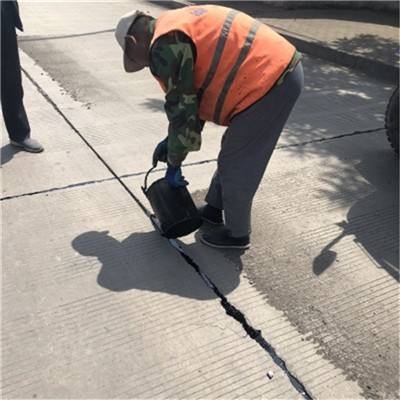 道路專用灌縫膠施工工藝